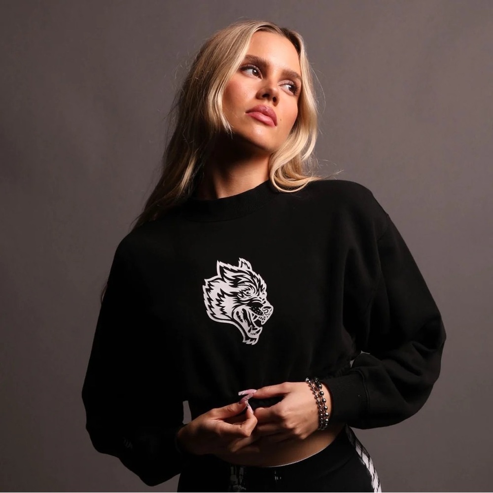 Darc Sport bury me Gwen cropped crewneck